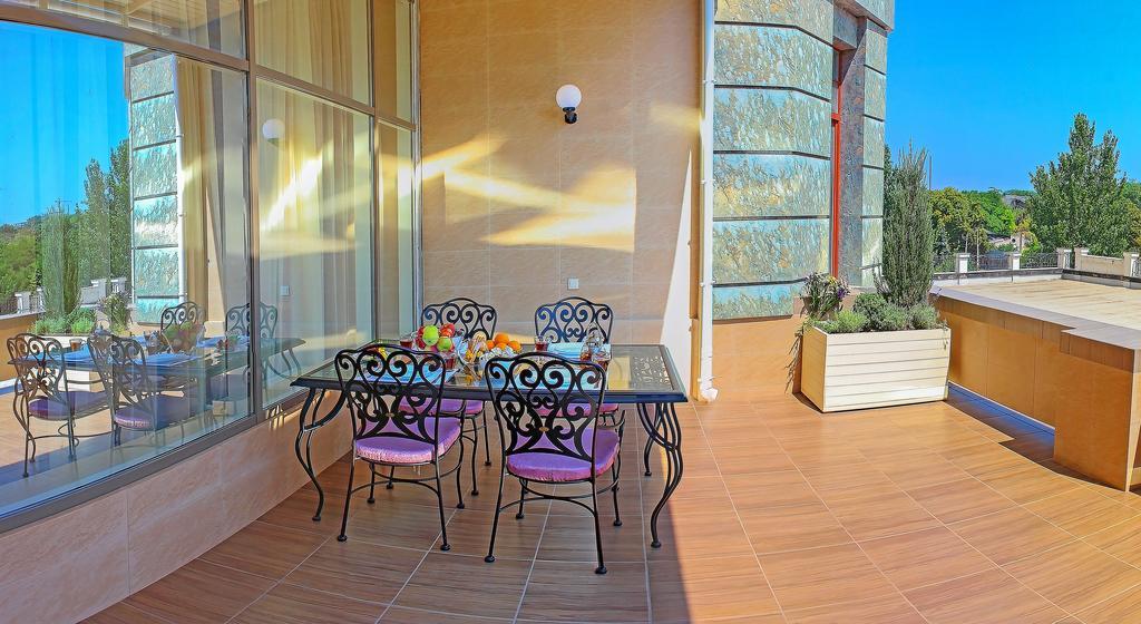 Terrace Odesa Exterior photo
